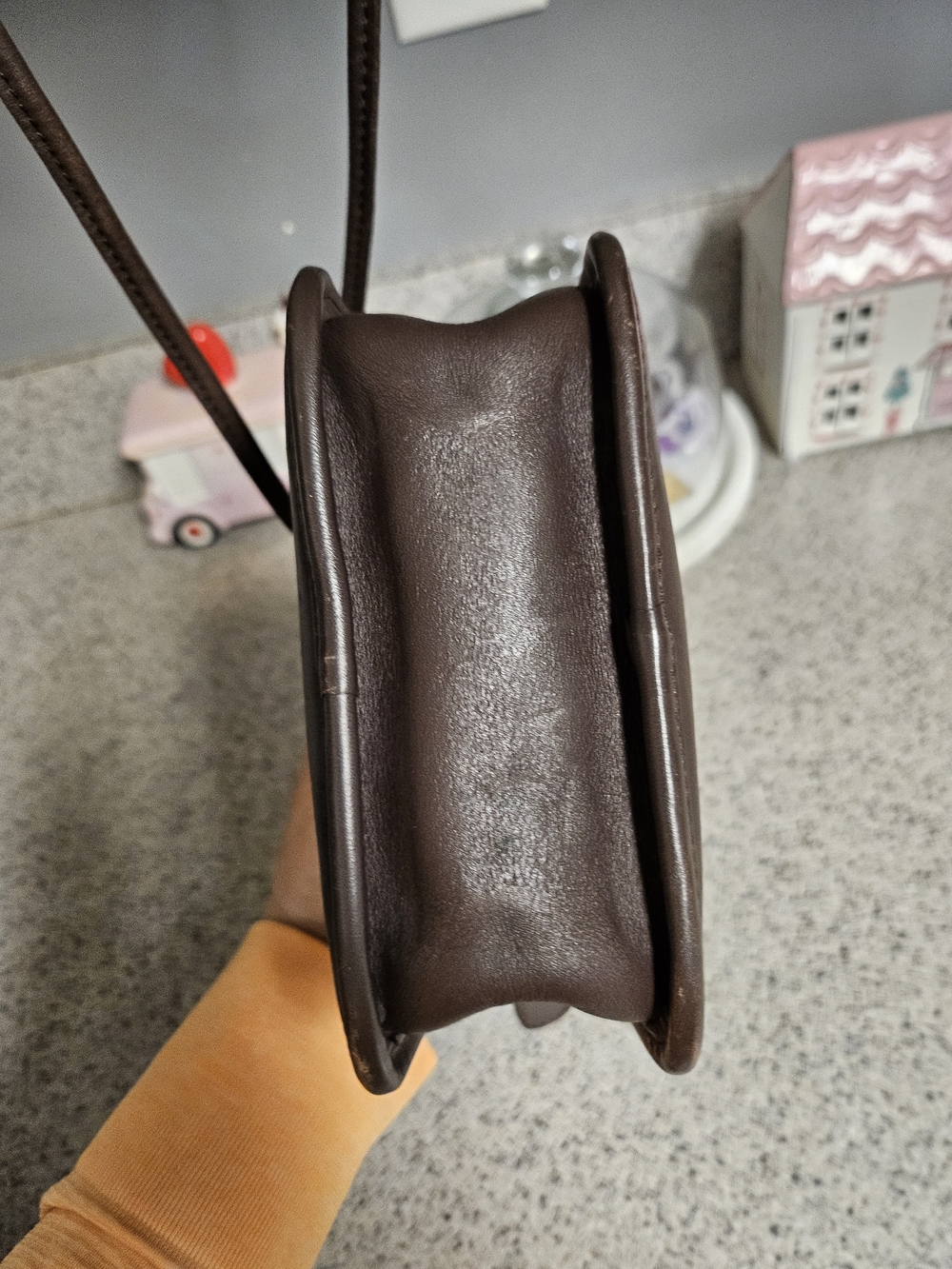 Unbranded Dark Brown Leather Messenger Crossbody - Picture 3 of 11